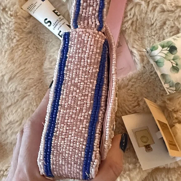 NWT Viral pink sardine beaded bag w/bonus tissues and makeup samples - Picture 7 of 7